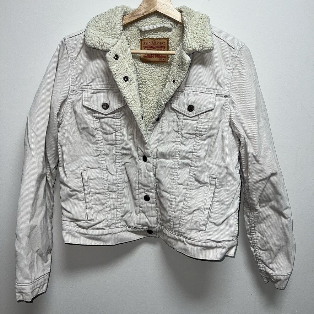 white corduroy Women's Levi's Trucker Jacket with a sherpa liner womens sz M